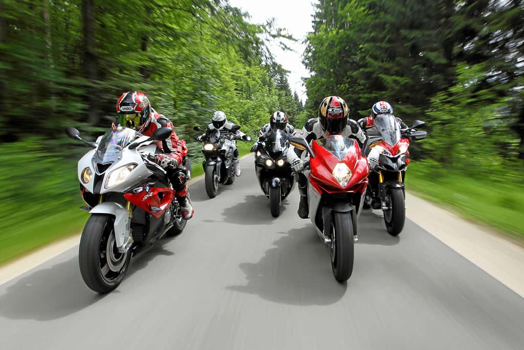 Motorraeder Motorräder mit viel PS im Vergleichstest