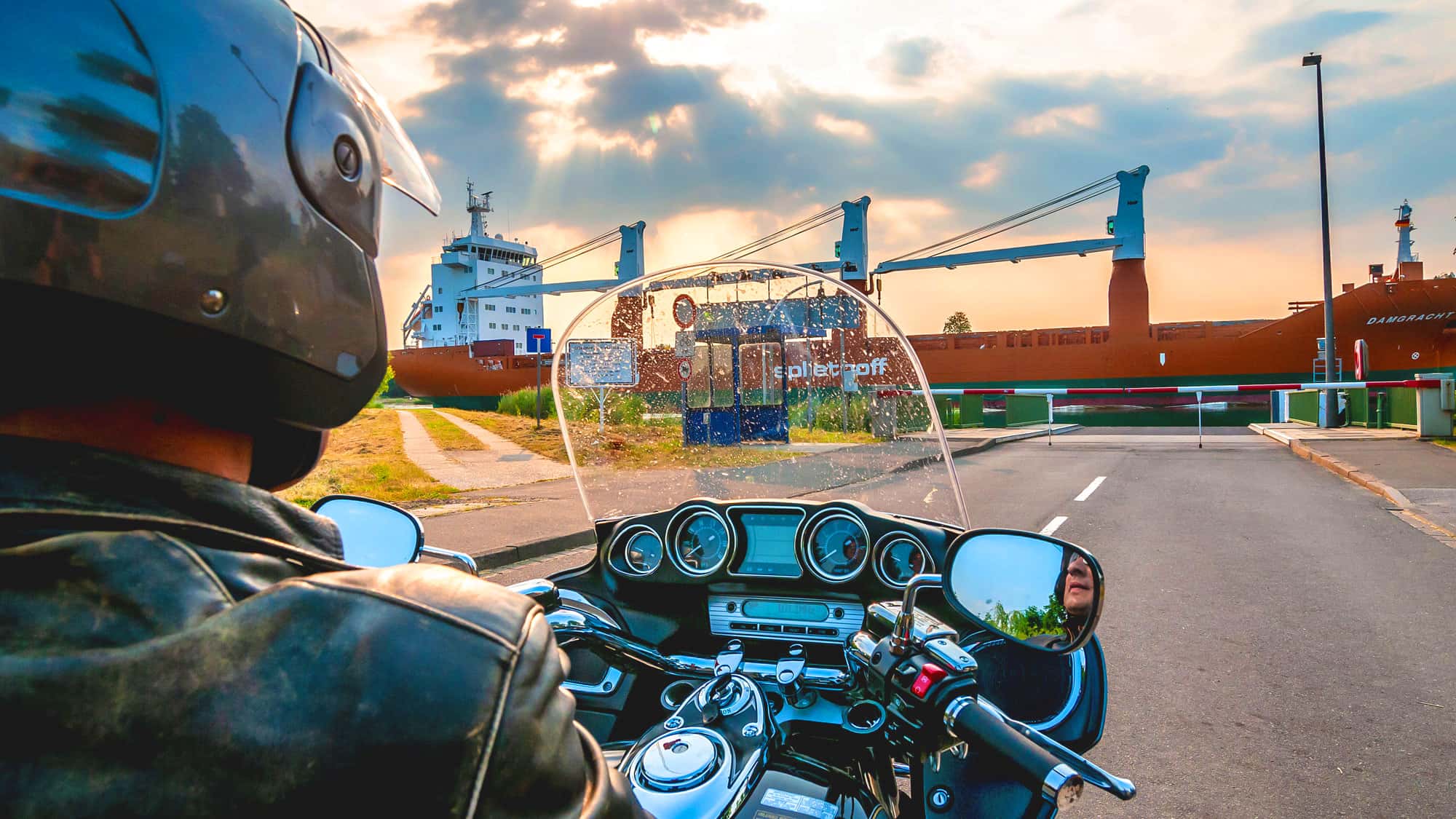 Motorradtour auf der Deutschen Fährstraße: Uferhopping zwischen Kiel und Bremervörde