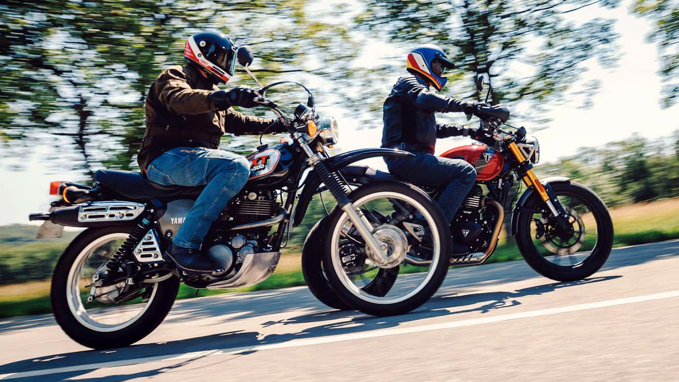 Triumph Scrambler 400 X vs. Yamaha XT 500 S: Moderner Scrambler trifft auf Ur-Typ