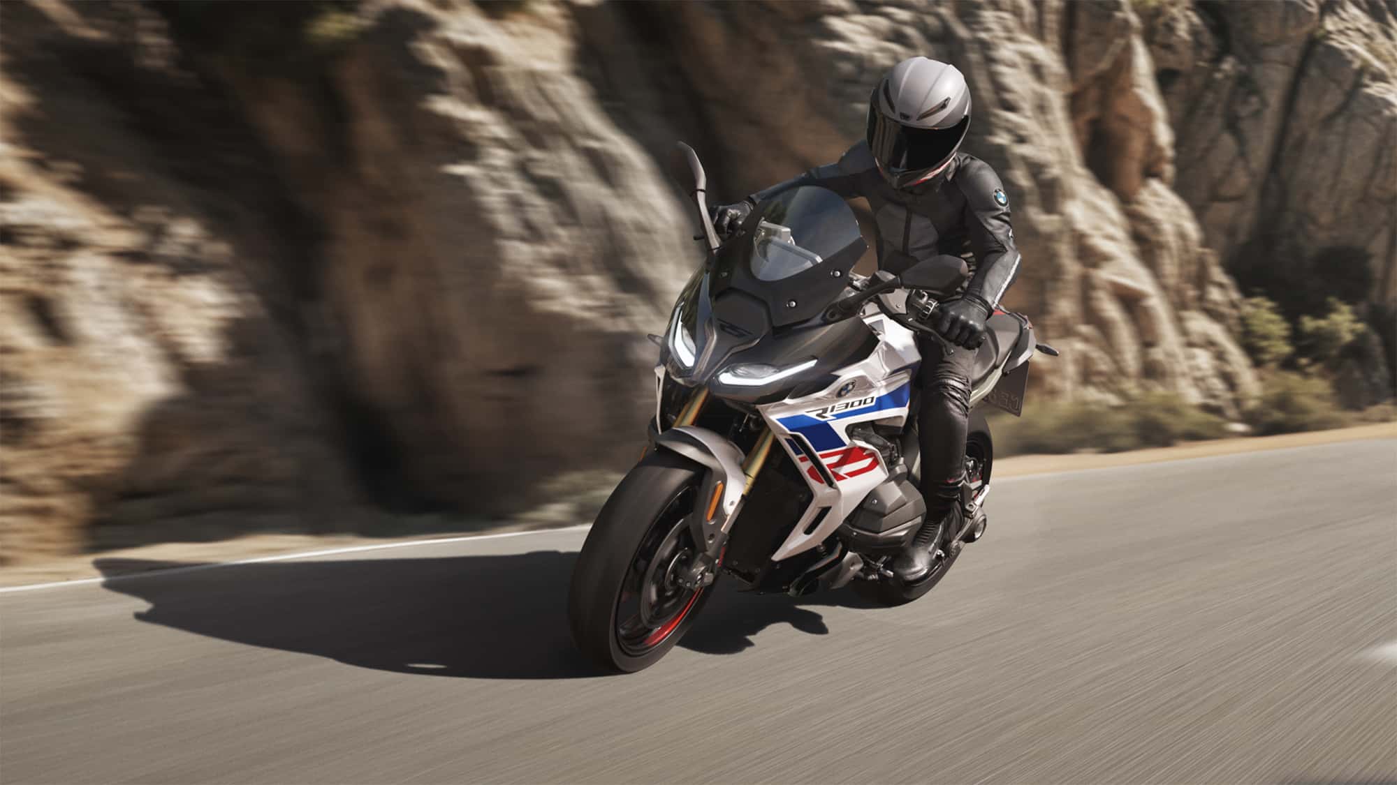 BMW R 1300 RS: Der ultimative Sport-Boxer ist da! Leistungsstark, dynamisch und voller Innovationen