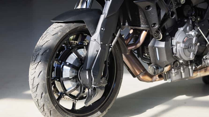 ヤマハ MT-07 をフリオンで改造
