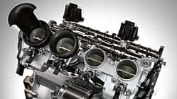 BMW Reihenvierzylinder Motor S 1000 oder M 1000 mit Shiftcam und variable Ansaugtrichter