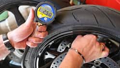 Den richtigen Luftdruck für Motorradreifen finden