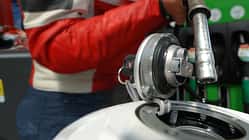 Motorrad tanken, Tankstelle