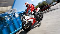 Motorrad tanken, Tankstelle