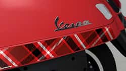 Uniracing Super Sticker Kit für Vespa GTS (2024)