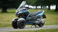White Motorcycle Concepts WMC 300 E+ Dreirad-Elektroroller (09/2024)