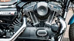 SWM Stormbreaker V 1200 und Harley-Davidson Sportster original im Vergleich