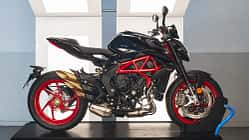 MV Agusta Brutale 800 Nero Carbonio (2026)