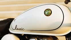 Royal Enfield Classic 350 Signature White Edition