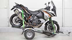 Motorrad sicher verladen, Motorrad-Anhänger, Motorrad-Transport, verzurren Motorrad sicher verladen, Motorrad-Anhänger, Motorrad-Transport, verzurren