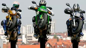 Motorrad-Wheelie lernen