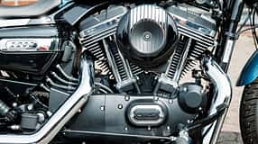 SWM Stormbreaker V 1200 und Harley-Davidson Sportster original im Vergleich