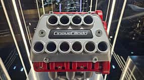 VR5-Motor von MV Agusta Fünfzylinder mit Square-Architektur