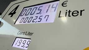 Motorräder mit niedrigem Verbrauch im Test von MOTORRAD