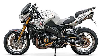 Getuntes Naked Bike von Suzuki