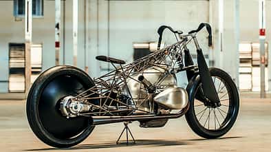 04/2019  Revival Birdcage BMW