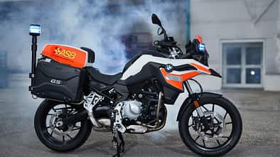 BMW Einsatzfahrzeug Sanitäter Motorrad RETTmobil 2018