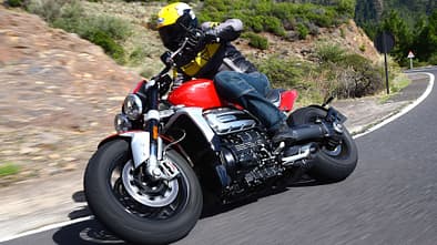 Triumph Rocket III Fahrbericht