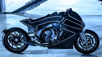 Custom Works Zon Stealth Crow BMW K1600 B