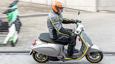 Vespa Elettrica im Fahrbericht.