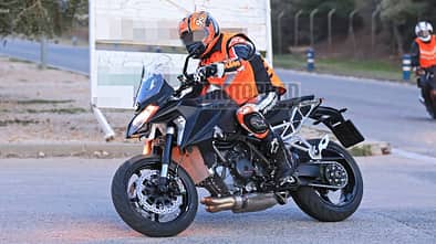 KTM 1290 Super Duke GT Erlkönig
