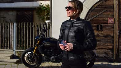 Eleveit Strade Lederjacke Damen Test
