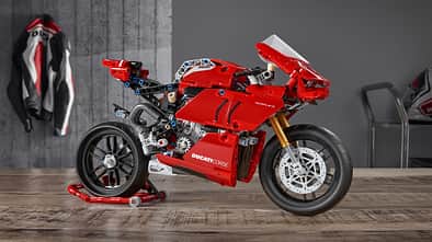 Ducati Panigale V4 R LEGO