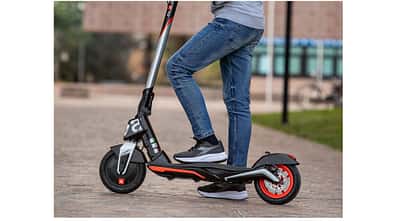 Aprilia eSR1 Elektrotretroller E-Scooter