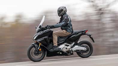 Honda Forza 750 Test