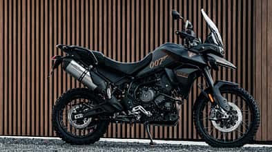 Triumph Tiger 900 James Bond Limited-Edition