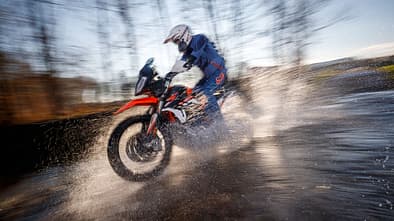 KTM 890 Adventure R Test