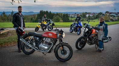 KTM 390 Adventure, Yamaha R3, Royal Enfield Continental GT 650, Honda CB 500 F Vergleichstest
