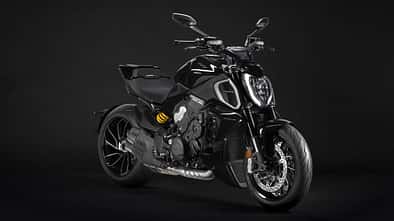 Ducati Diavel V4 2023