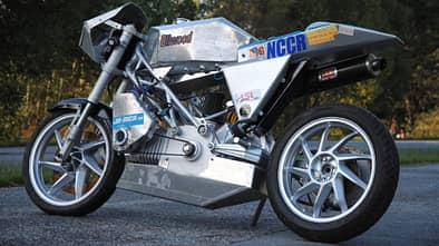 Supermono mit Eigenbau-Einzylinder Hybrid von John Ellwood mit 1.173 Kubik