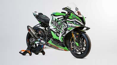 BMW M 1000 RR Isle of Man TT 2022 von Peter Hickman bei Bonhams (04/2023)