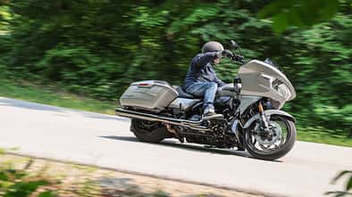 Harley-Davidson CVO Street Glide Road Glide 121 2023