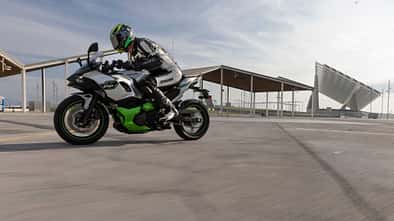 Kawasaki Ninja 7 Hybrid Fahrbericht