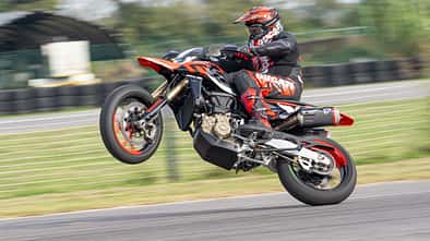Ducati Hypermotard 698