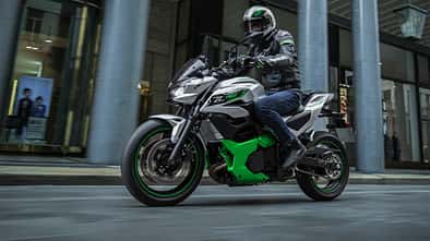 Kawasaki Z 7 Hybrid (2024)