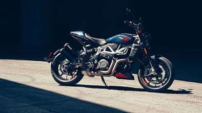 Indian FTR x 100% R Carbon