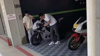 CFMoto 800 SR Erlkönig