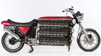 Motorrad mit 48 Zylindern