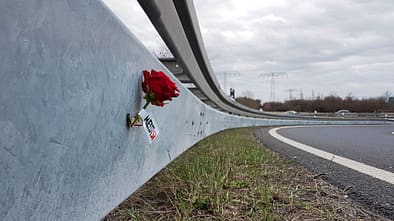 Unterfahrschutz Sicherheit Leitplanken Motorradunfall Unterfahrschutz Sicherheit Leitplanken Motorradunfall