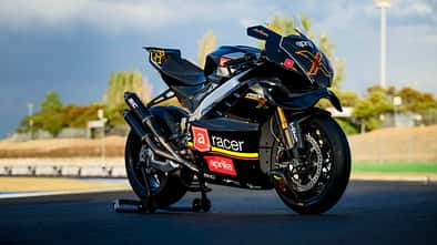 Aprilia RSV4 X ex3ma