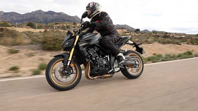 Erster Test der neuen Honda Hornet 1000 SP 2025. In Spanien mit den ersten Eindrücken.