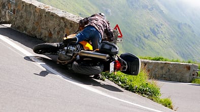Umfaller Unfall Sturz Stilfser Joch Kehre Kurve Fahrtechnik