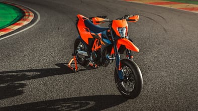 KTM 690 SMC R (2026)