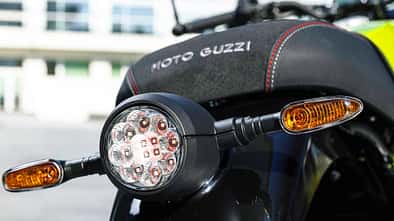 Moto Guzzi V7 Sport (2025)