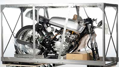 Honda Dream 50 R in Kiste